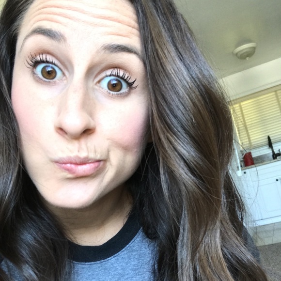 Meet your Posher, Kelsey - Picture 1 of 1